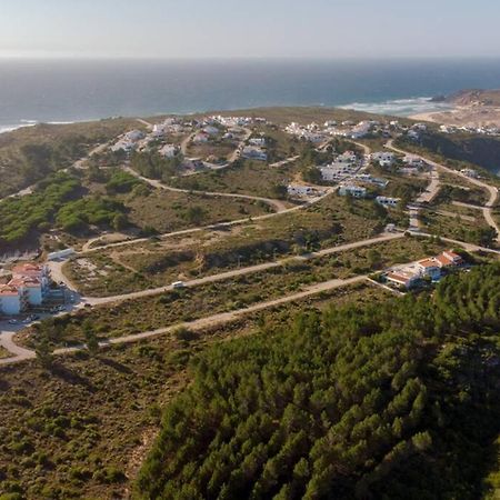 Apartamento Happiness - Brand New 2 bed Apt. Aljezur Exterior foto