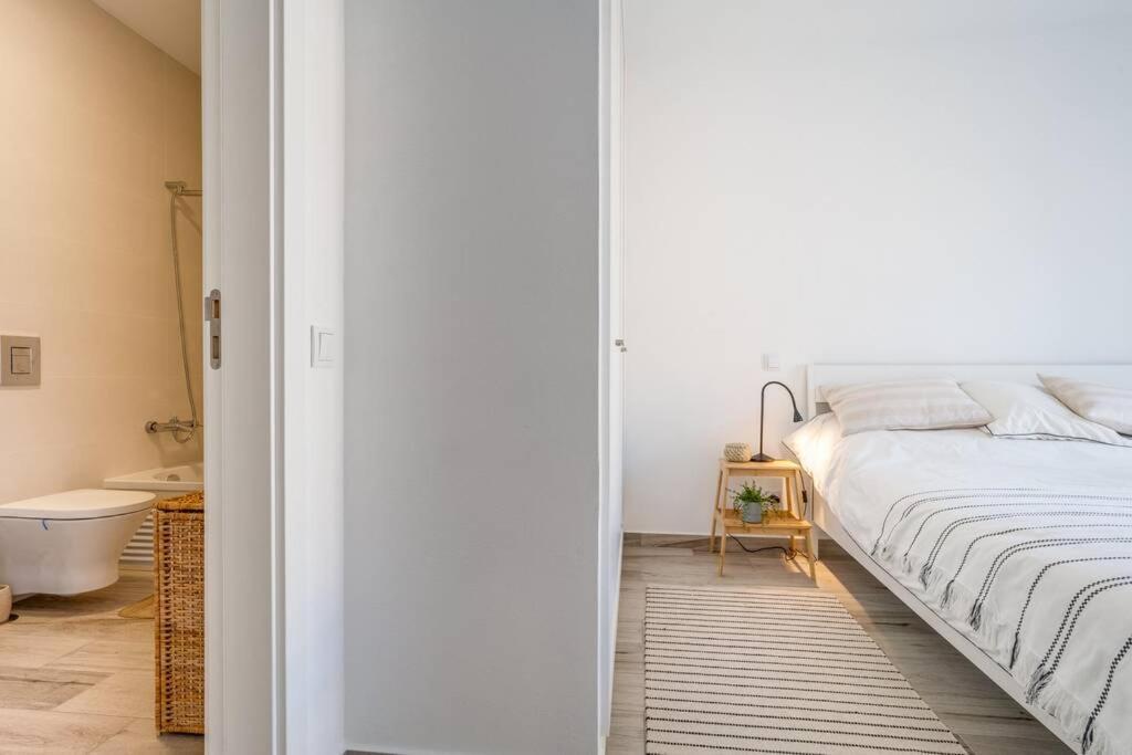 Apartamento Happiness - Brand New 2 bed Apt. Aljezur Exterior foto